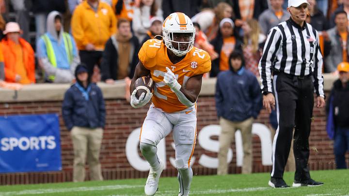 Vols RB Coach Mack 'Really Impressed' With Freshman Sampson's Performance Against Missouri