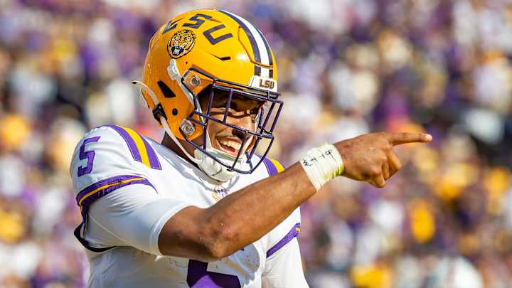 Jayden Daniels Talks Decision to Return to LSU, Injury Update