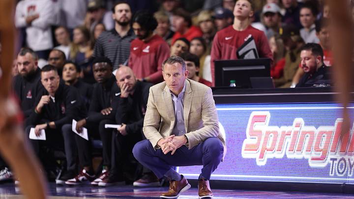 Recruiting Rundown: Hoops Adjacent Recruiting Rundown: Hoops Adjacent
