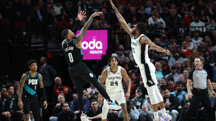 Spurs Can't Survive Blazers' Late Burst, Fall In Portland Despite 31 from Jakob Poeltl