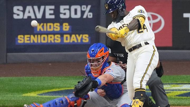 Mike Hazen In Pursuit of a Right Hand Outfield Bat