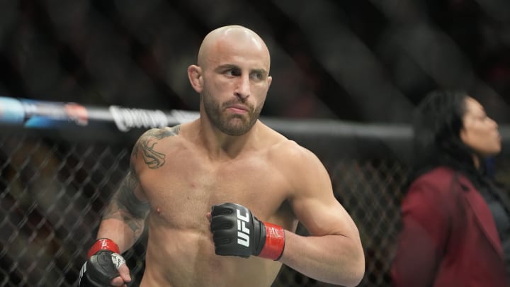 Alexander Volkanovski Faces Goliath of a Task at UFC 284