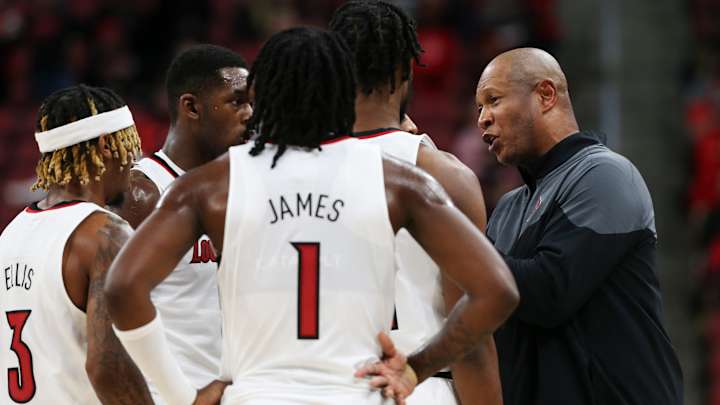 Watch: Kenny Payne, Louisville Players Talk Start to Season, Preview Maui Invitational