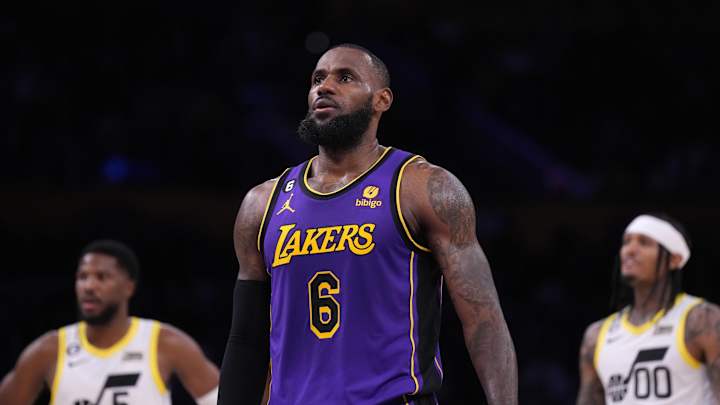 LeBron James Comments on Aaron Rodgers, Packers During TNF Alternate Broadcast