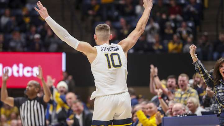 Mountaineers set to Battle the Quakers