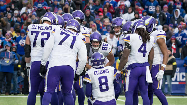 Vikings-Cowboys Injury Report: Christian Darrisaw, DeMarcus Lawrence Updates Vikings-Cowboys Injury Report: Christian Darrisaw, DeMarcus Lawrence Updates