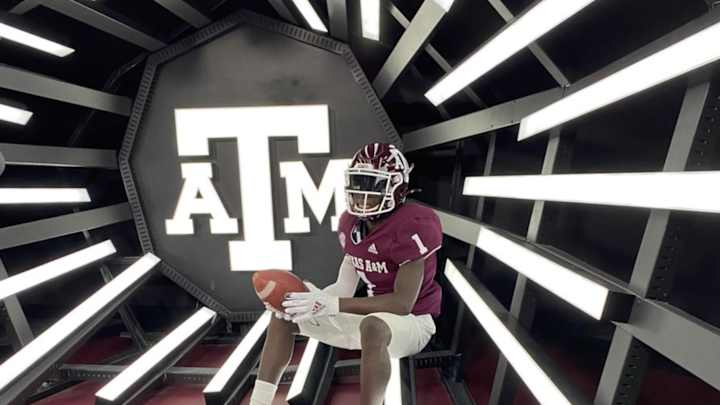 2025 WR Winston Watkins Decommits From Aggies