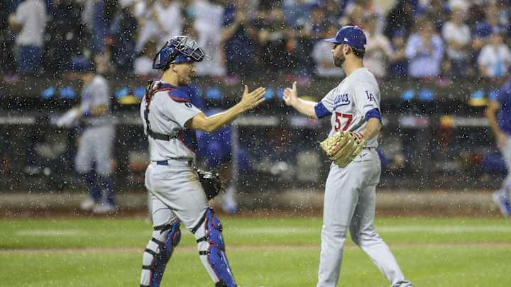 Dodgers Roster News: Former LA Pitcher Back With the Team For a Third Time