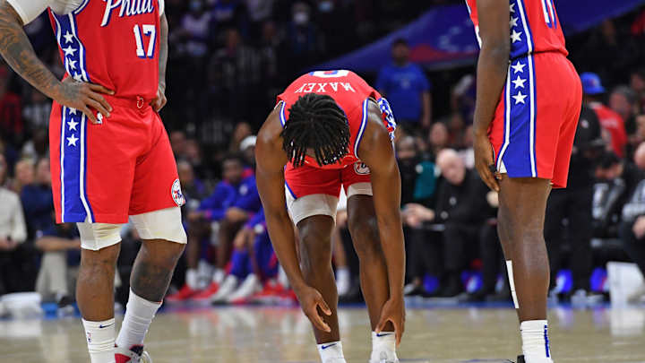 76ers' Tyrese Maxey Suffers Foot Injury vs. Bucks