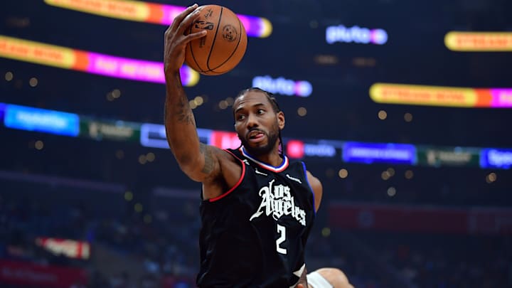 Clippers’ Kawhi Leonard Expects ‘A Long Journey’ Back from ACL Tear