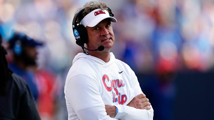 Lane Kiffin dunks on Auburn football graphic on Twitter Lane Kiffin dunks on Auburn football graphic on Twitter