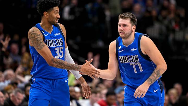 Mavs' Christian Wood Forming Intriguing Duo With Luka Doncic
