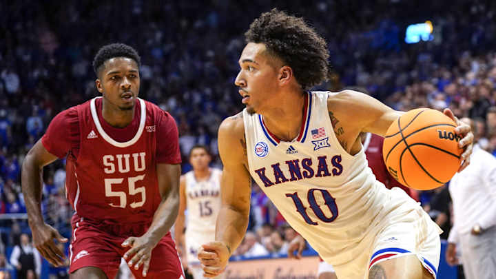 Career-high 33 from Wilson helps Jayhawks escape against Thunderbirds