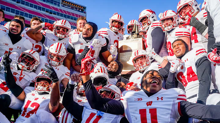Wisconsin is going bowling after a 15-14 comeback win at Nebraska Wisconsin is going bowling after a 15-14 comeback win at Nebraska