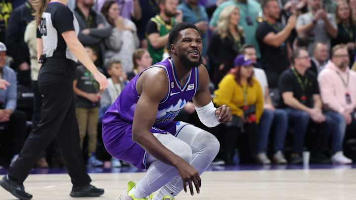 Jazz Beat Suns 134-133: Biggest Studs & Duds Jazz Beat Suns 134-133: Biggest Studs & Duds