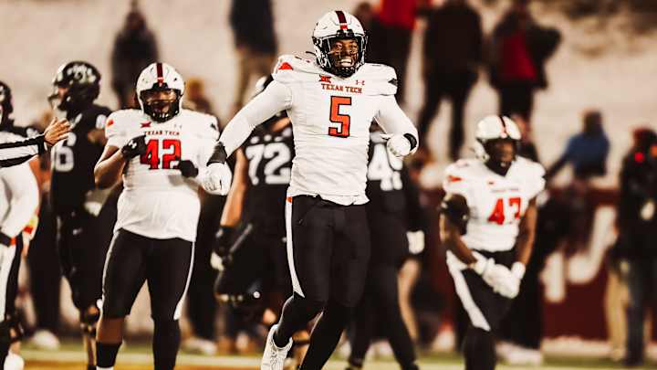 Red Raiders Defense Comes Up Big in 14-10 Win Over Iowa State Cyclones