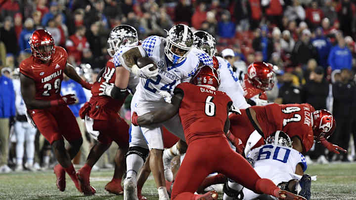 Louisville Opens as Three-Point Road Underdog vs. Kentucky Louisville Opens as Three-Point Road Underdog vs. Kentucky