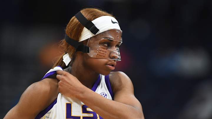 Kim Mulkey, Tigers Improve to 5-0 With 100-45 Win Over NSU