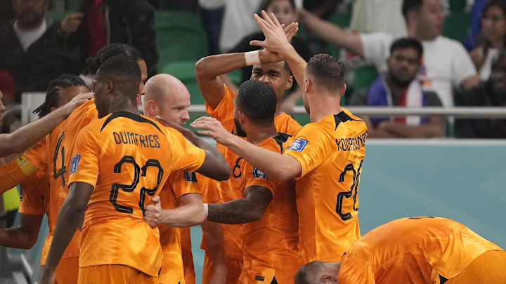 Netherlands Scores Twice Late to Defeat Senegal, Take Three Points Netherlands Scores Twice Late to Defeat Senegal, Take Three Points