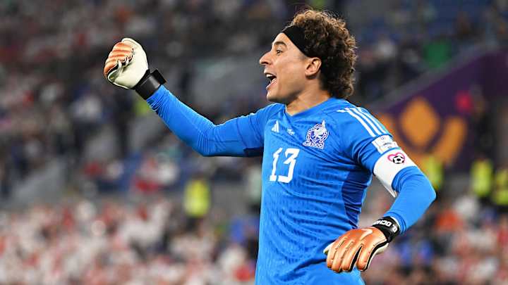 Ochoa Saves Lewandowski’s Penalty as Mexico, Poland Draw at World Cup