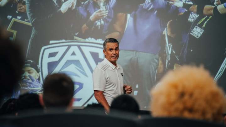 Huskies Pull Out All Stops, Invite Petersen Back for Apple Cup Chat