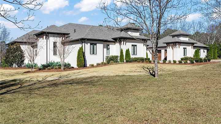Bryan Harsin lists Auburn home for sale; asking $2.95M