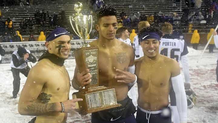 Here We Go Again: Huskies, Cougars Slug It Out for 114th Time