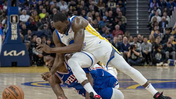 Sixers' Joel Embiid Exits Game vs. Warriors