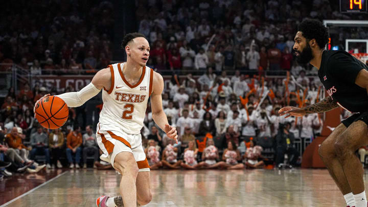 Longhorns' Chendall Weaver 'Setting The Standard' at Texas, Says Houston Coach Kelvin Sampson Longhorns' Chendall Weaver 'Setting The Standard' at Texas, Says Houston Coach Kelvin Sampson
