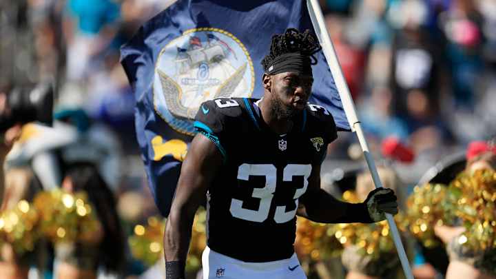 Devin Lloyd Named Jaguars Most Improved Player of 2023 Devin Lloyd Named Jaguars Most Improved Player of 2023