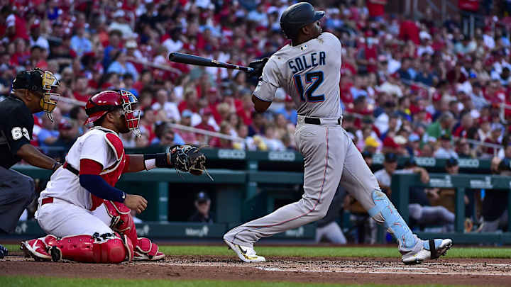 MLB Insider Predicts that Boston Red Sox Will Sign Powerful Veteran Slugger