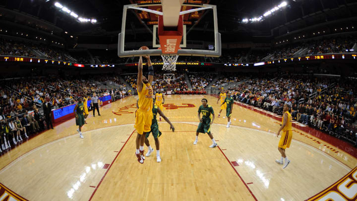 USC Basketball: Trojans Legend Taj Gibson Lands On Possibly Final NBA Team