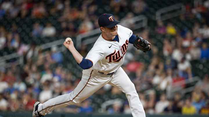 Longtime Valuable Reliever Announces Retirement From Baseball After 16 Years