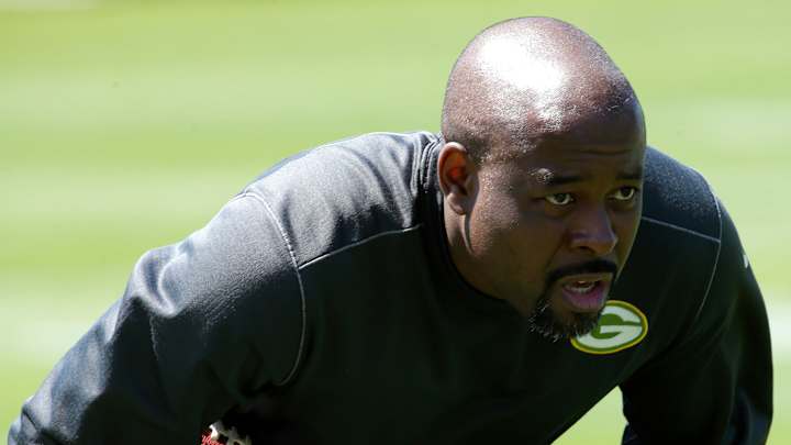 Commanders' Joe Whitt Jr. Preaches Defensive Standards: 'Hold People Accountable!' Commanders' Joe Whitt Jr. Preaches Defensive Standards: 'Hold People Accountable!'