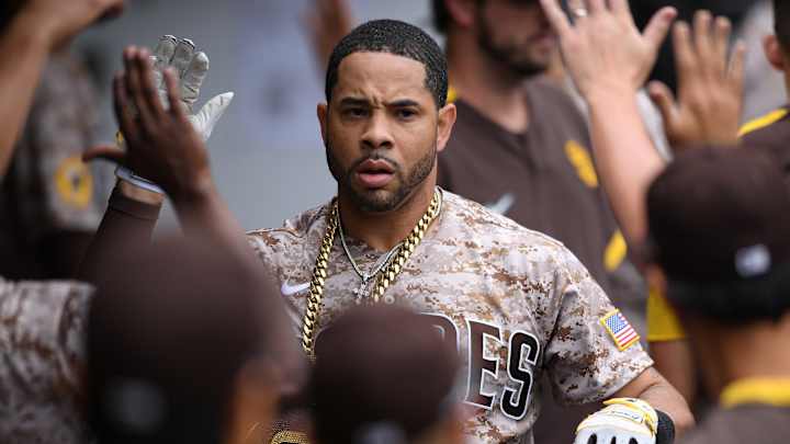 Former Padres Outfielder Drawing Interest From 8 Teams in Free Agency: Report