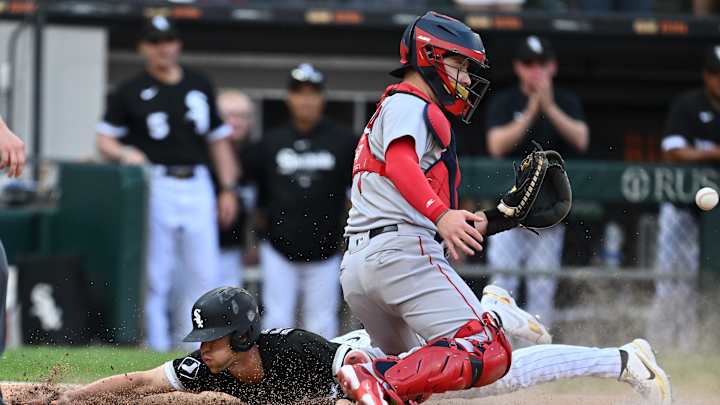 Angels Sign Former Red Sox, Twins Catcher to Minor League Deal