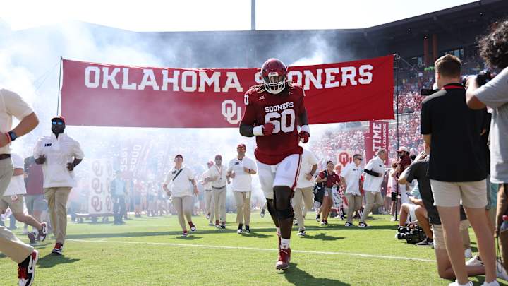 Explaining Early Eagles' Draft Hype at OT: 'Best Bet' at Pick No. 22?