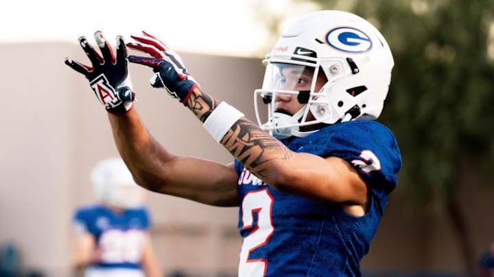 Las Vegas WR Signs National Letter, Officially Joins Huskies Las Vegas WR Signs National Letter, Officially Joins Huskies