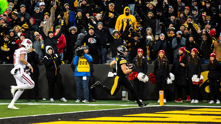 Post-Senior Bowl Mock Drafts Focus on Cornerbacks for Packers