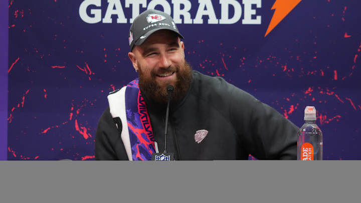 Chiefs’ Travis Kelce Wanted All the 49ers Fans Booing on Media Night Chiefs’ Travis Kelce Wanted All the 49ers Fans Booing on Media Night