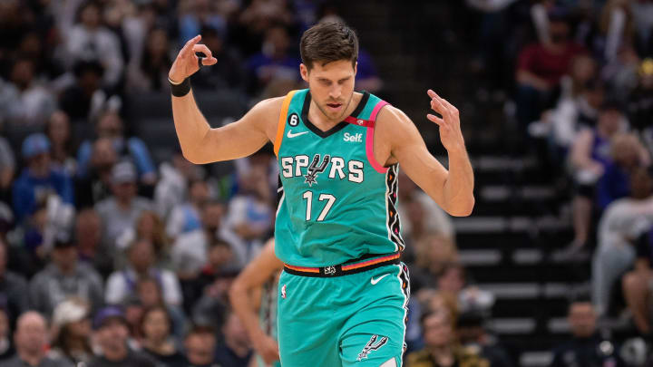 BREAKING: Spurs' Doug McDermott Traded to Pacers