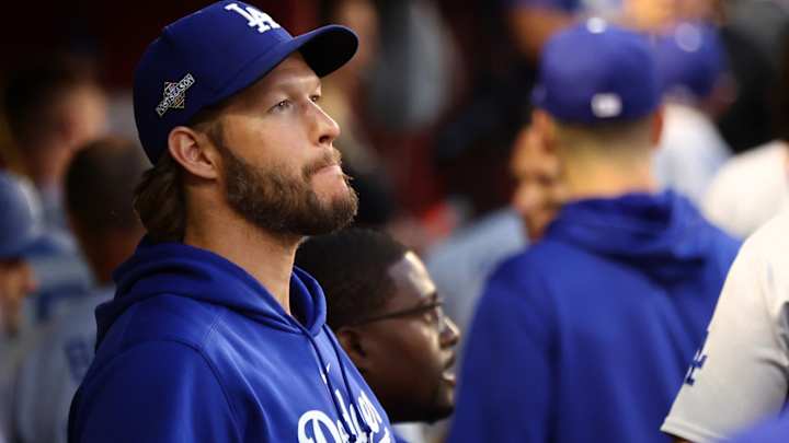 Dodgers to Re-Sign Clayton Kershaw for 17th Season: Reports Dodgers to Re-Sign Clayton Kershaw for 17th Season: Reports