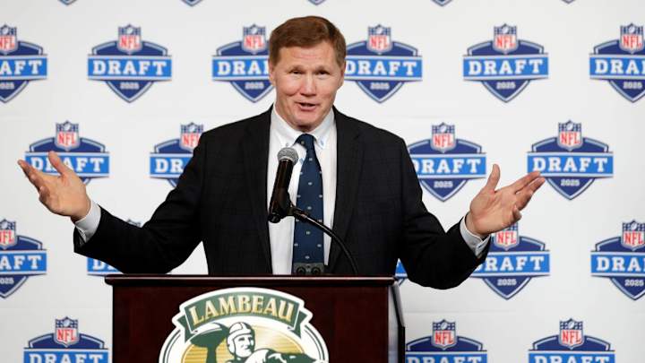 Packers CEO Sent Perfect Rejection Letter to Fan Who Applied for Defensive Coordinator Role