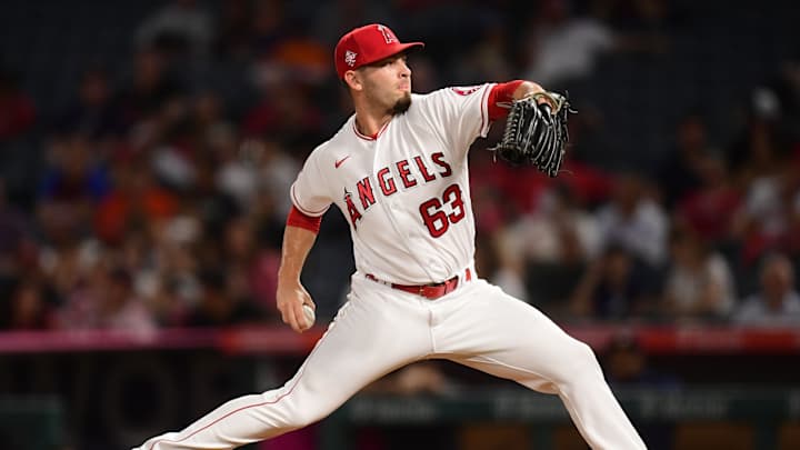 Former Padres Reliever in Camp With Marlins as Starter Former Padres Reliever in Camp With Marlins as Starter