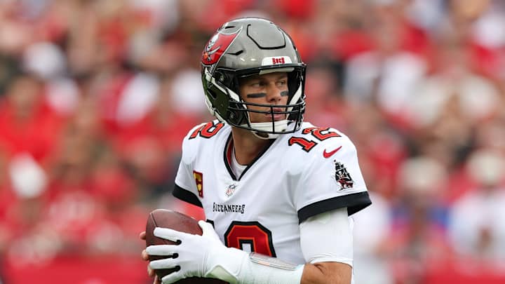 49ers' Kyle Shanahan 'Was Serious' About Recruiting Tom Brady After Buccaneers Stint 49ers' Kyle Shanahan 'Was Serious' About Recruiting Tom Brady After Buccaneers Stint