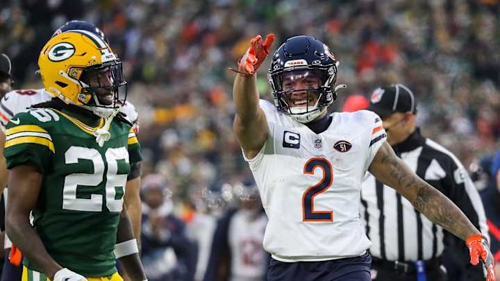 Bears Receiver Weighs In On Familiar Topic