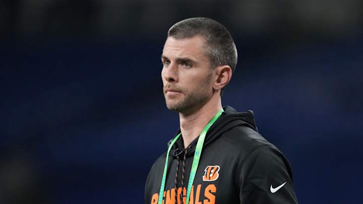 Colorado’s Deion Sanders Set to Hire Bengals’ Robert Livingston as Defensive Coordinator, per Report Colorado’s Deion Sanders Set to Hire Bengals’ Robert Livingston as Defensive Coordinator, per Report