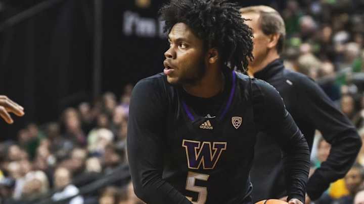 UW Makes Things Interesting to No Avail, Loses at Oregon