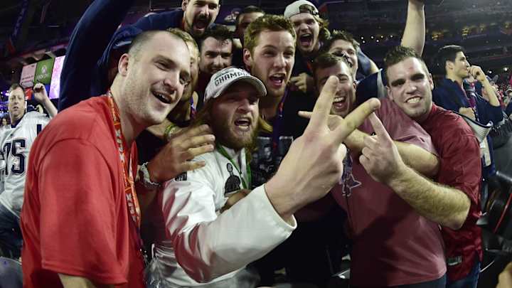 Here's Why Fisch Hired Steve Belichick to Run His UW Defense