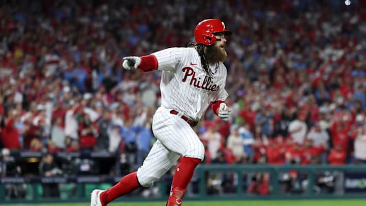 Philadelphia Phillies' Starting OF Reportedly Undergoes Surgery, Expected to Be Ready For Opening Day